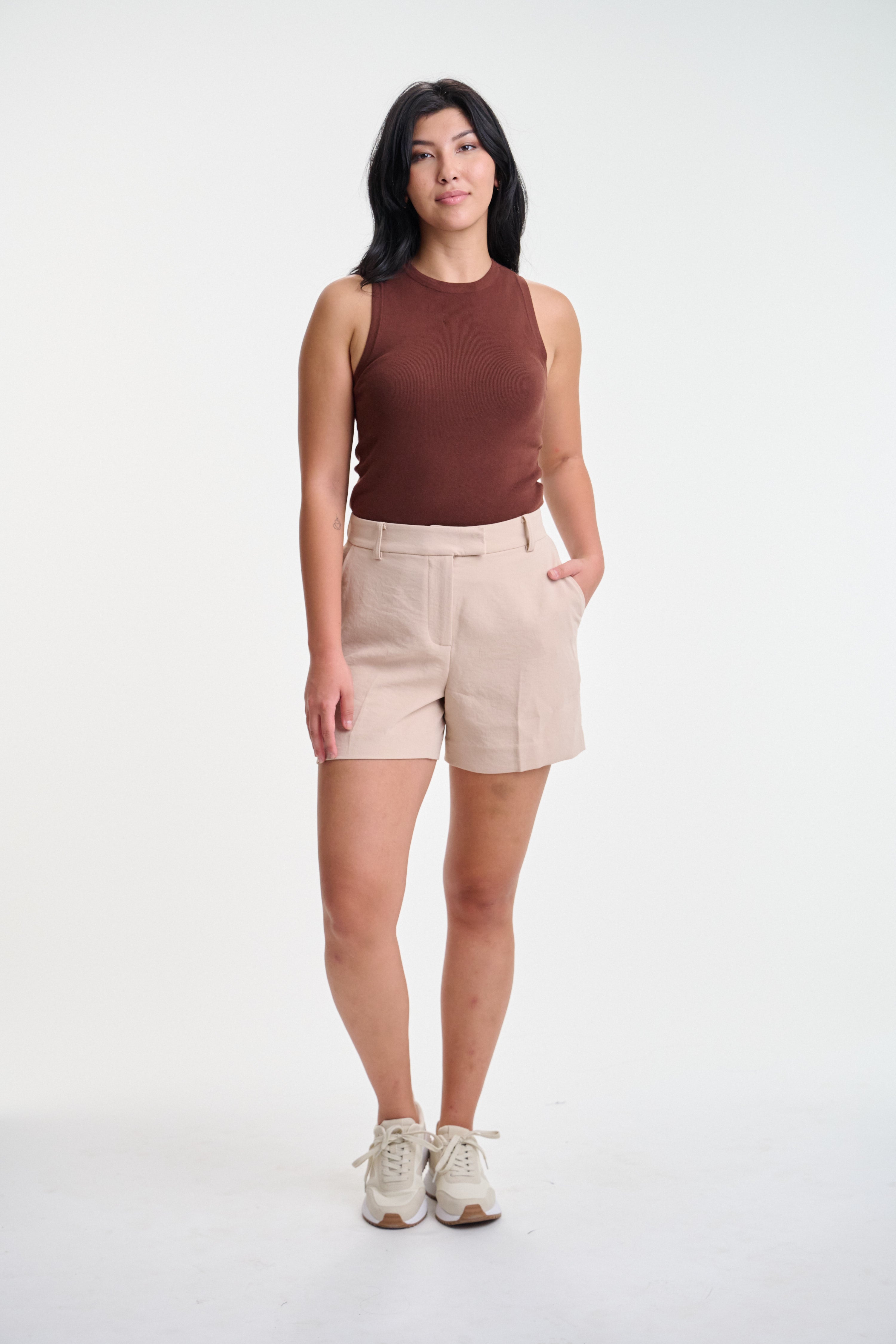 the avia tailored short