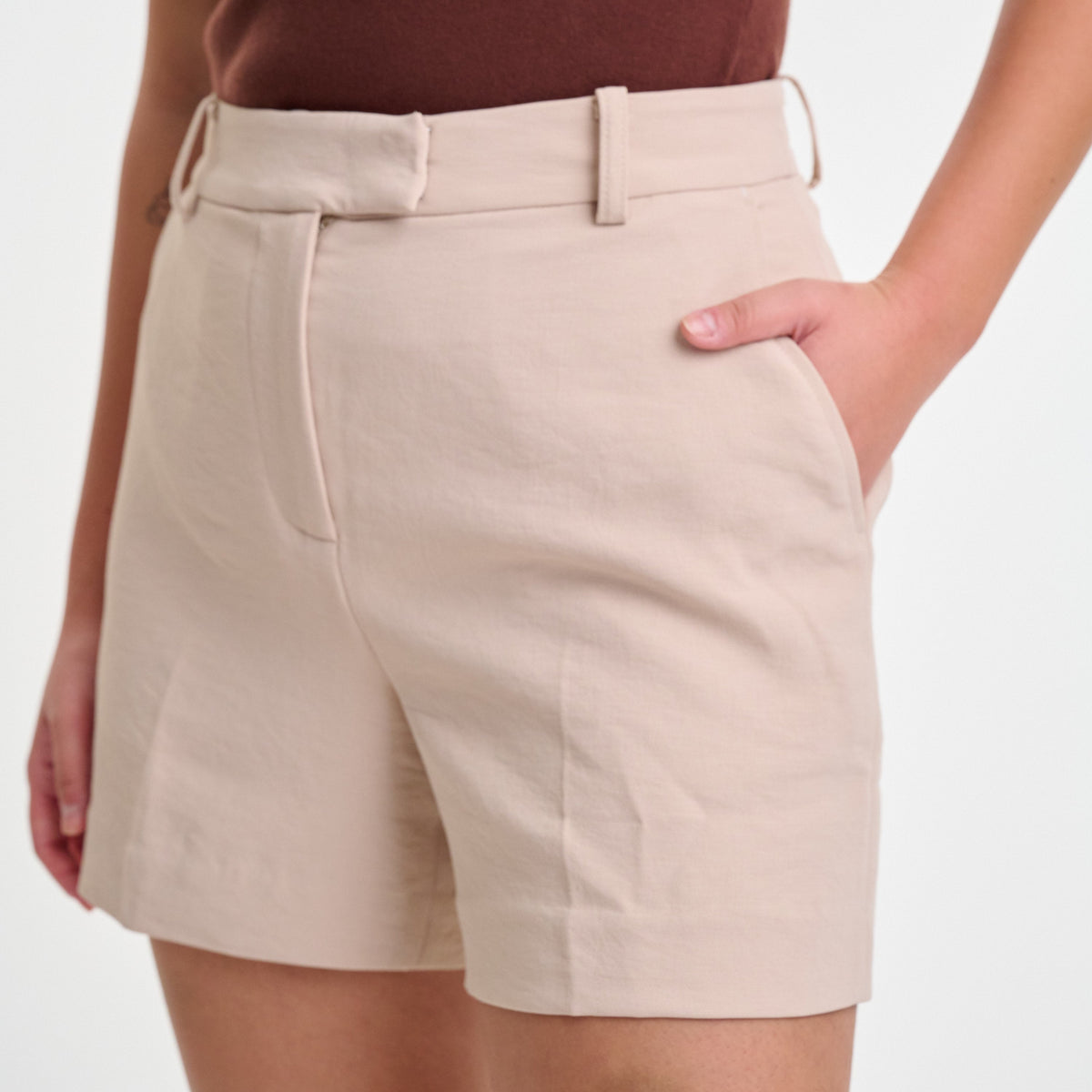 the avia tailored short