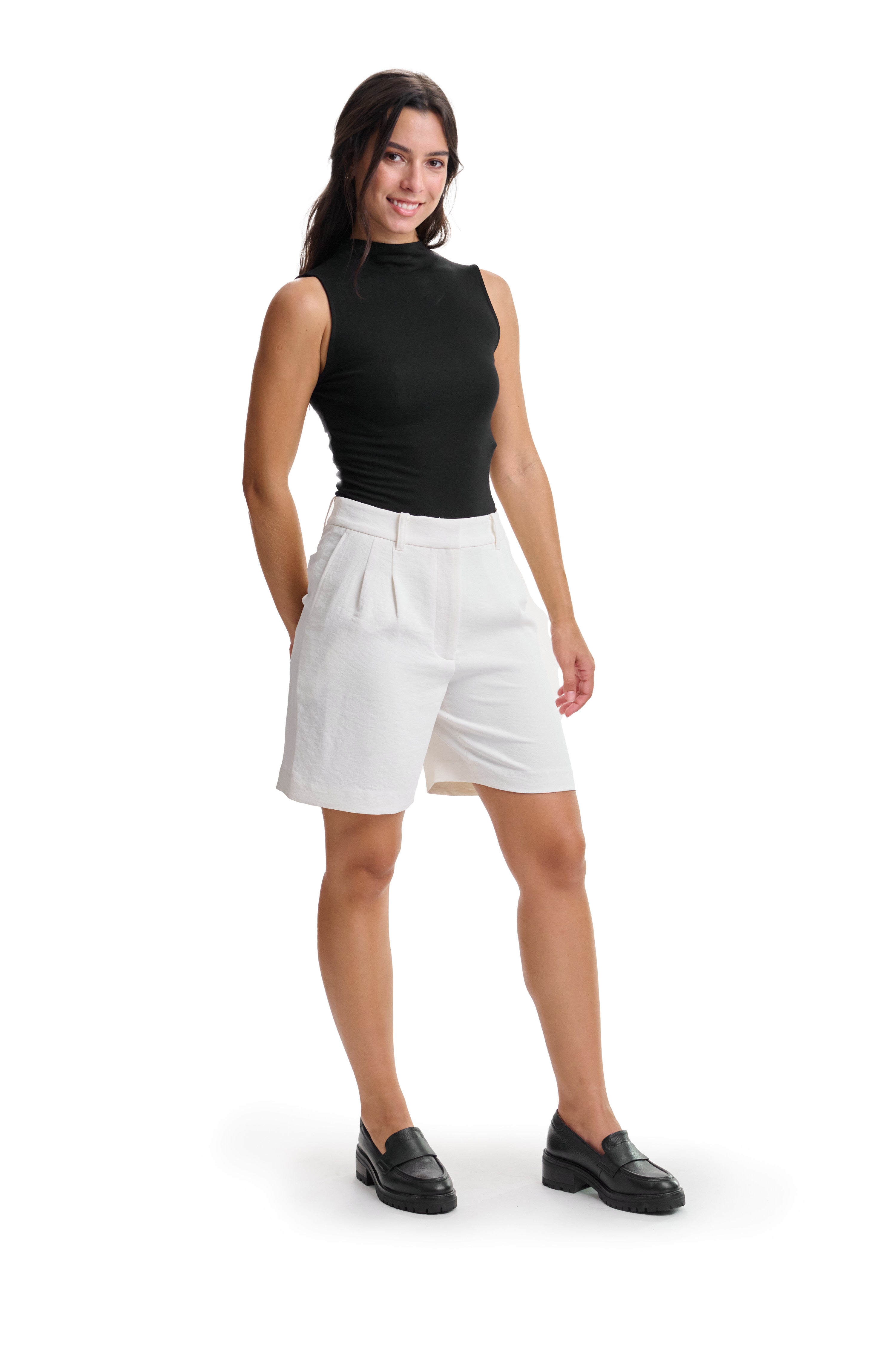the avia bermuda short