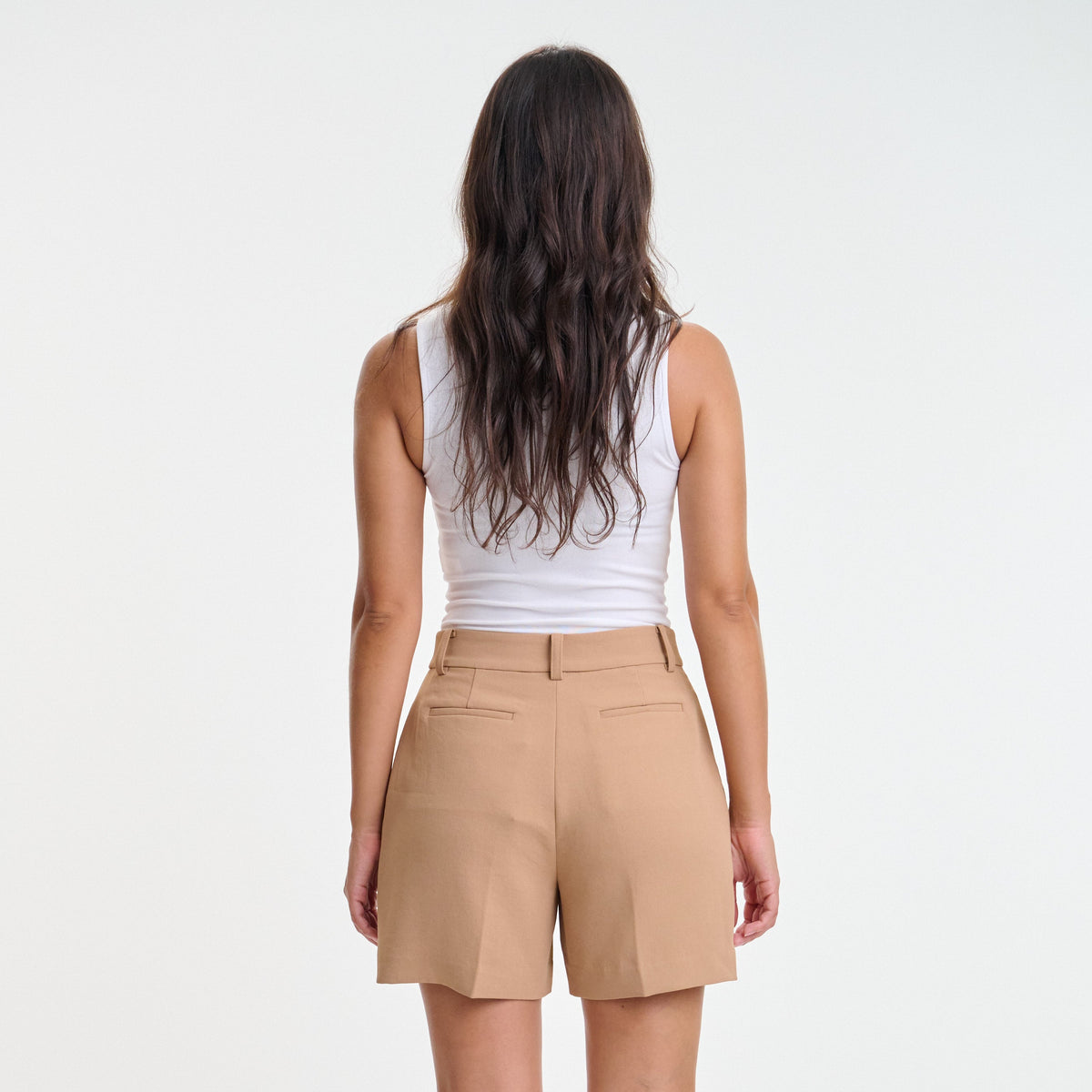the avia tailored short