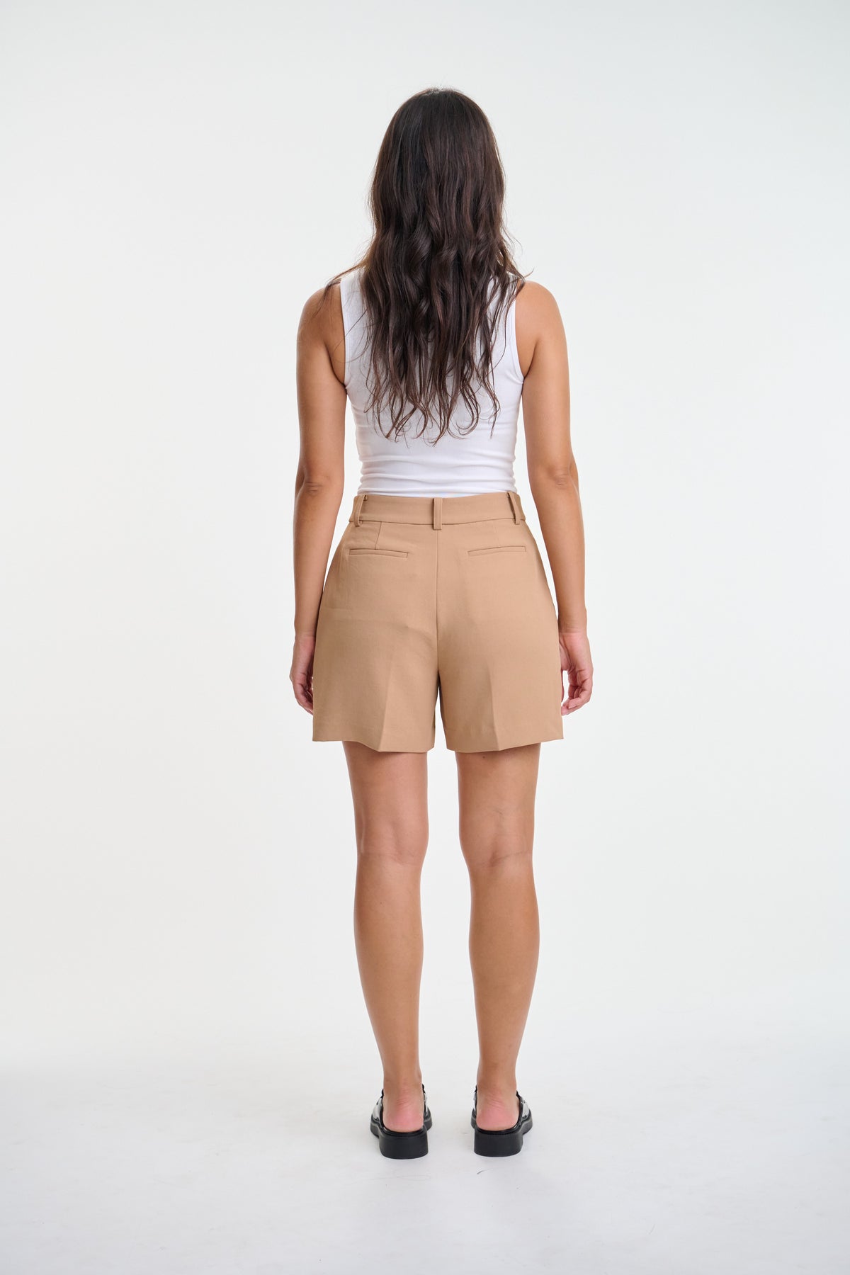 the avia tailored short